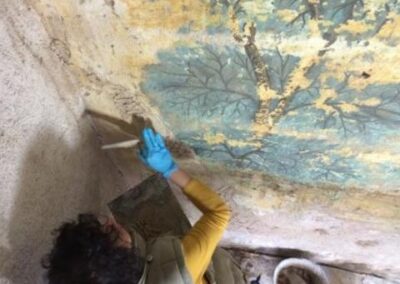 Restauration d’une peinture murale
